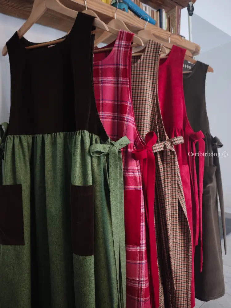 Grembiule in lana patchwork rosa e rosso (Ref. 462) grembiule donna tessuti moderni