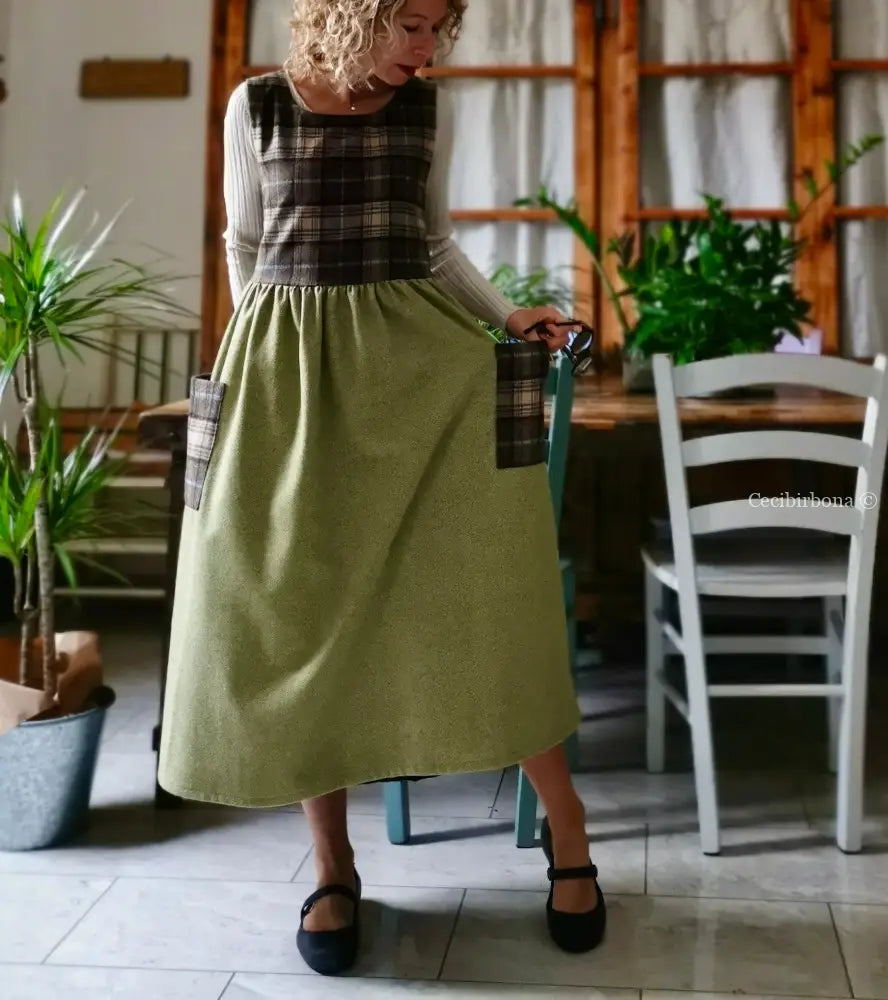 Grembiule in lana patchwork verde marrone (Ref.384) grembiule donna tessuti moderni