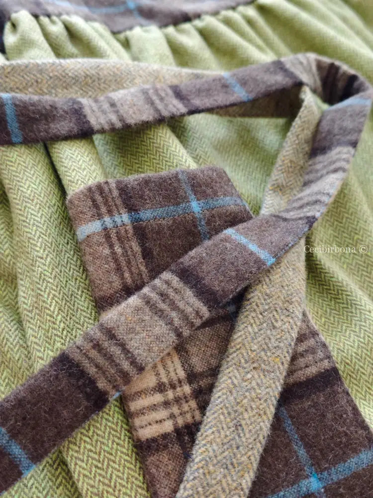 Grembiule in lana patchwork verde marrone (Ref.384) grembiule donna tessuti moderni