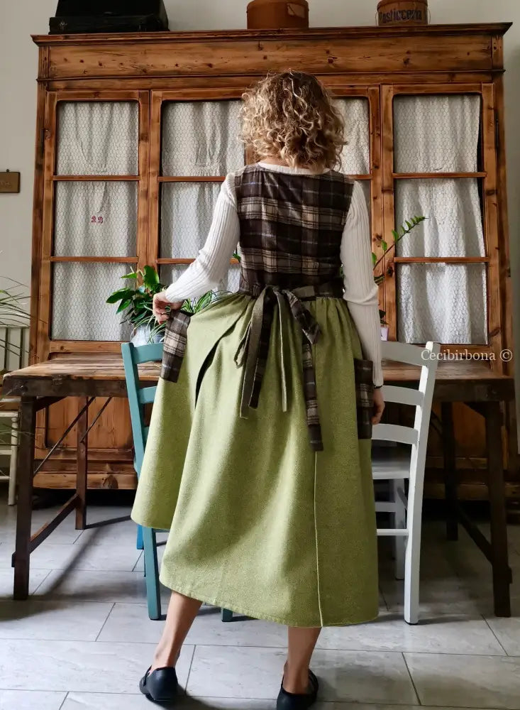 Grembiule in lana patchwork verde marrone (Ref.384) grembiule donna tessuti moderni