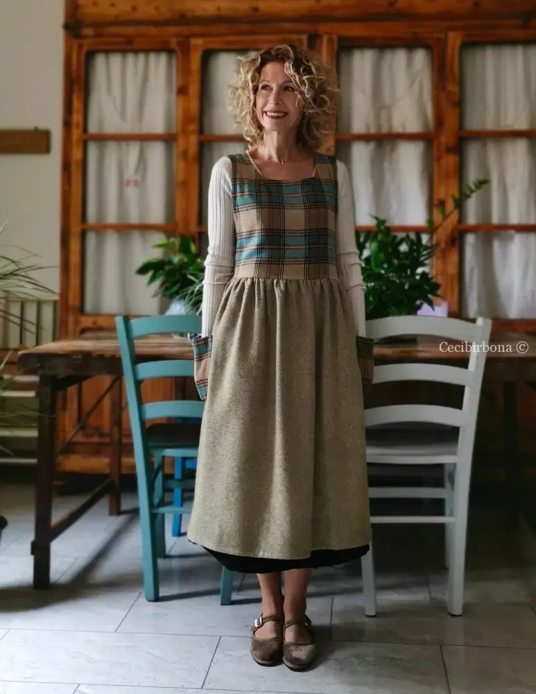 Grembiule in lana patchwork verde marrone (Ref.385) grembiule donna tessuti moderni