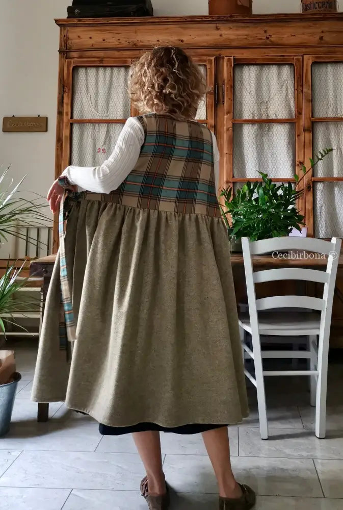 Grembiule in lana patchwork verde marrone (Ref.385) grembiule donna tessuti moderni