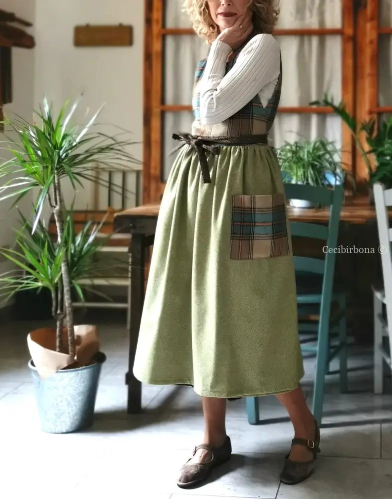 Grembiule in lana patchwork verde marrone (Ref.386) grembiule donna tessuti moderni