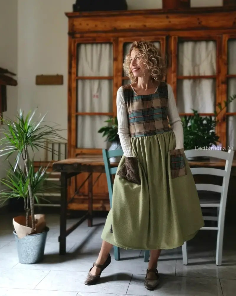 Grembiule in lana patchwork verde marrone (Ref.386) grembiule donna tessuti moderni