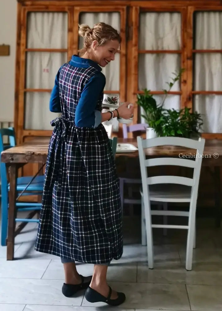 Grembiule in lana tartan blu (Ref. 366) Grembiule donna