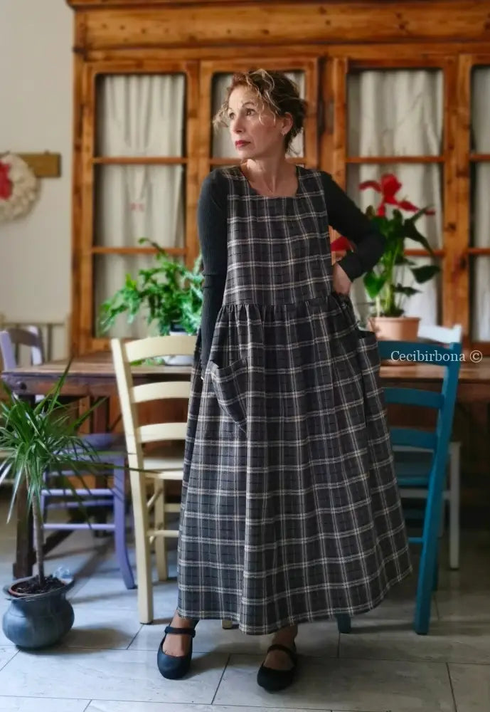 Grembiule in lana tartan grigia e beige (Ref. 466) grembiule donna tessuti moderni