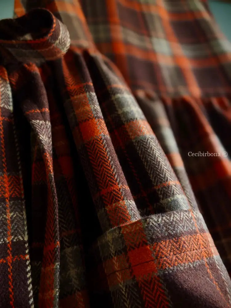 Grembiule in lana tartan marrone e ruggine (Rif. 478) grembiule donna tessuti moderni