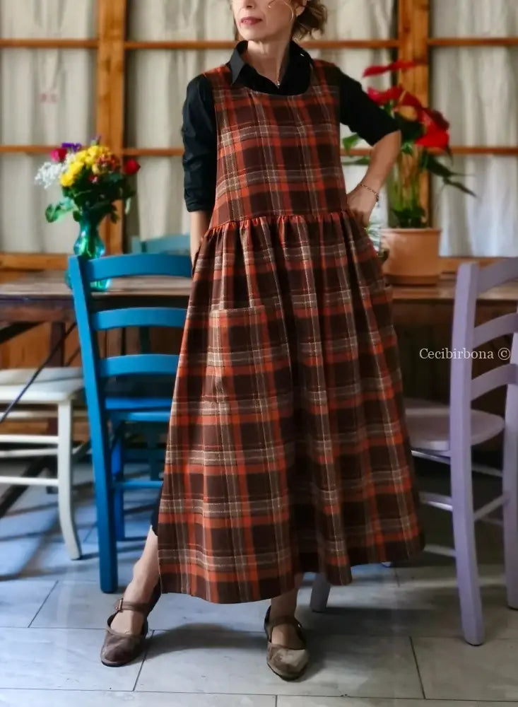 Grembiule in lana tartan marrone e ruggine (Rif. 478) grembiule donna tessuti moderni