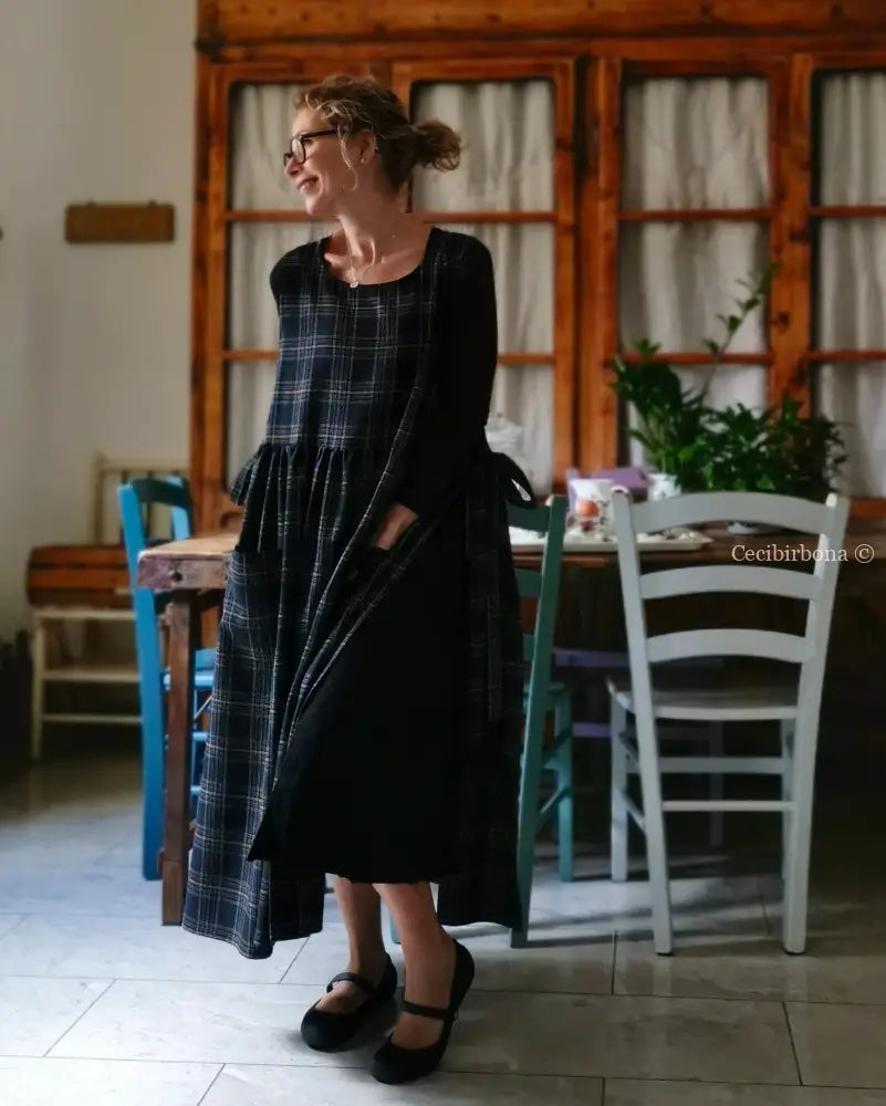 Grembiule in lana tartan nera (Ref. 368) grembiule donna tessuti moderni