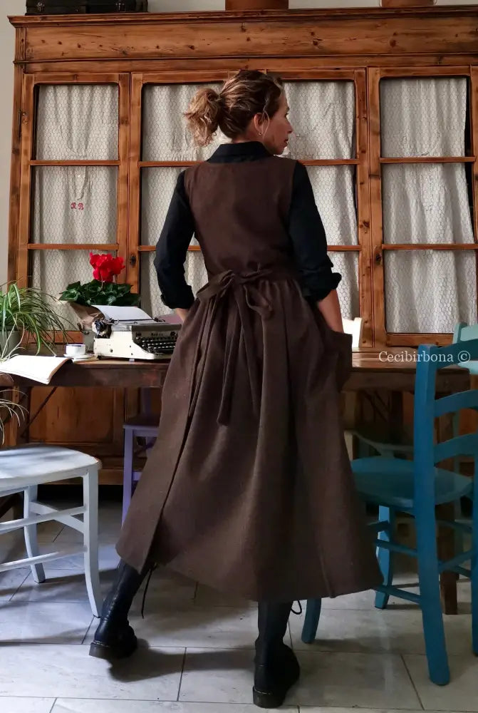 Grembiule in lana tweed marrone (Ref. 443) grembiule donna tessuti moderni