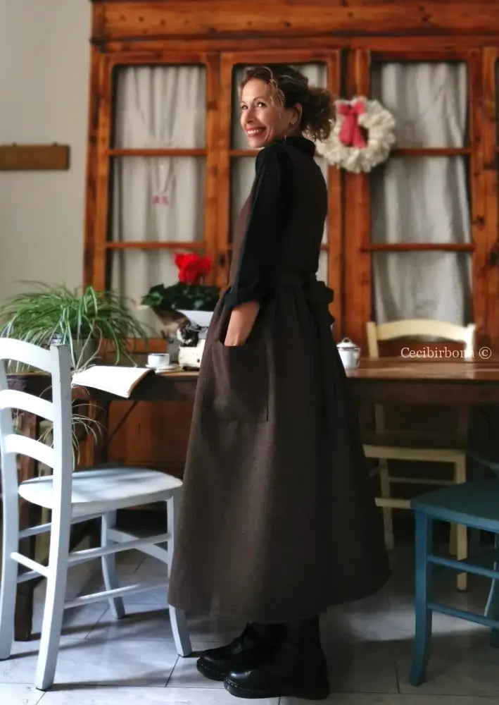 Grembiule in lana tweed marrone (Ref. 443) grembiule donna tessuti moderni