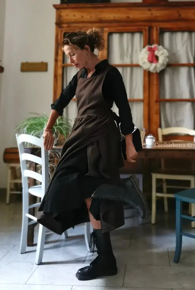 Grembiule in lana tweed marrone (Ref. 443) grembiule donna tessuti moderni