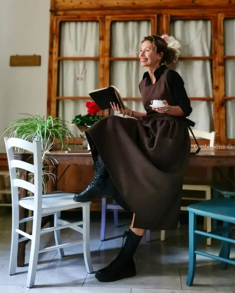 Grembiule in lana tweed marrone (Ref. 443) grembiule donna tessuti moderni