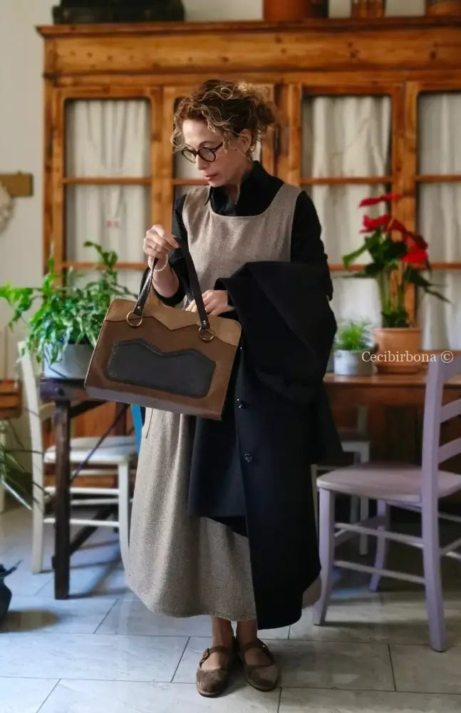 Grembiule in lana tweed marrone (Ref. 479) grembiule donna tessuti moderni