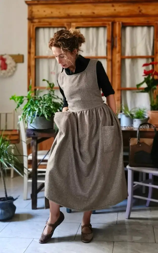 Grembiule in lana tweed marrone (Ref. 479) grembiule donna tessuti moderni