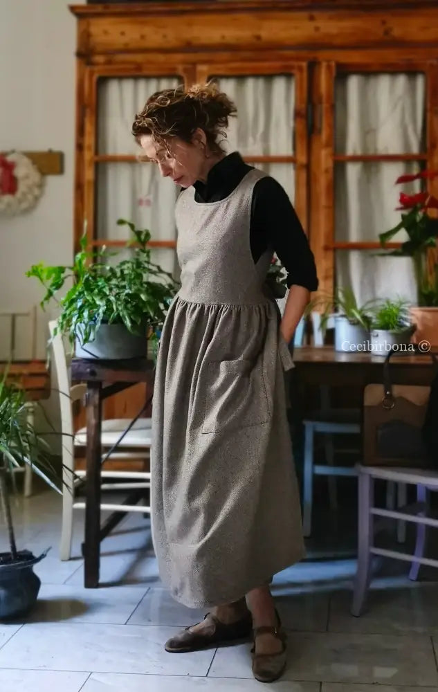 Grembiule in lana tweed marrone (Ref. 479) grembiule donna tessuti moderni