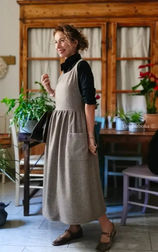 Grembiule in lana tweed marrone (Ref. 479) grembiule donna tessuti moderni