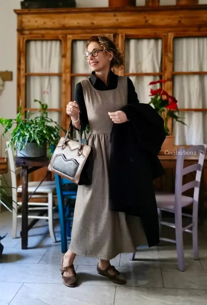 Grembiule in lana tweed marrone (Ref. 479) grembiule donna tessuti moderni