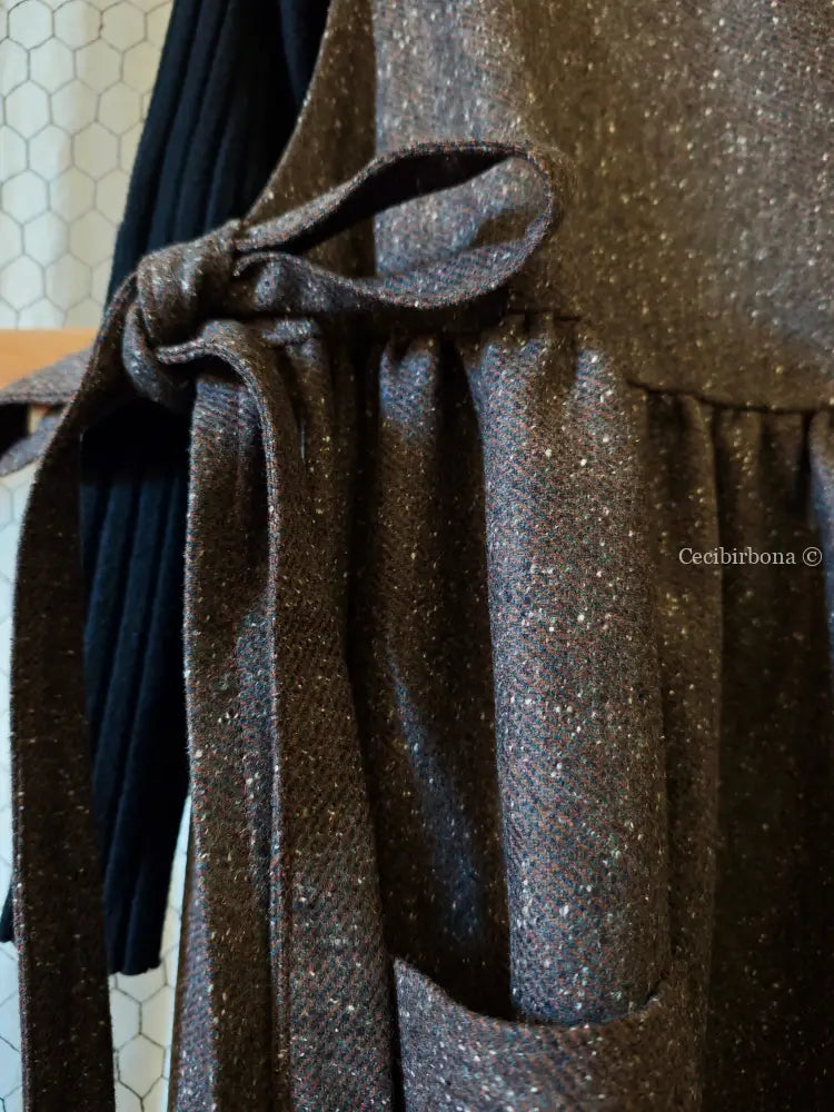 Grembiule in lana tweed marrone (Rif.357) Grembiule donna moderno