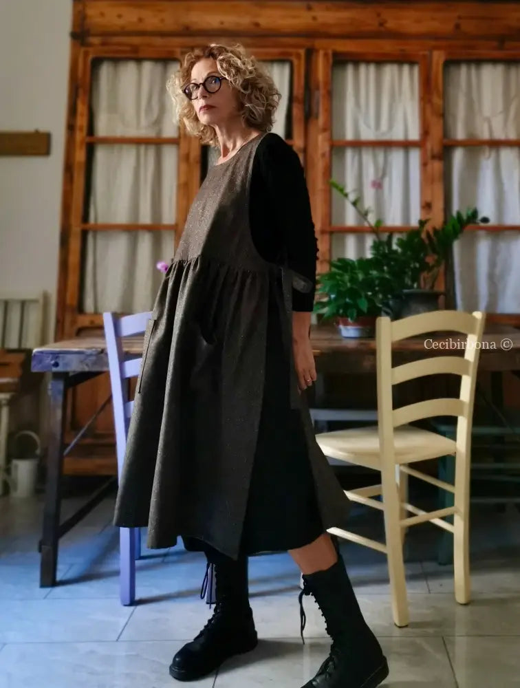Grembiule in lana tweed marrone (Rif.357) Grembiule donna moderno