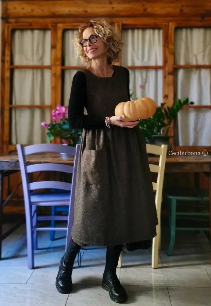 Grembiule in lana tweed marrone (Rif.357) Grembiule donna moderno