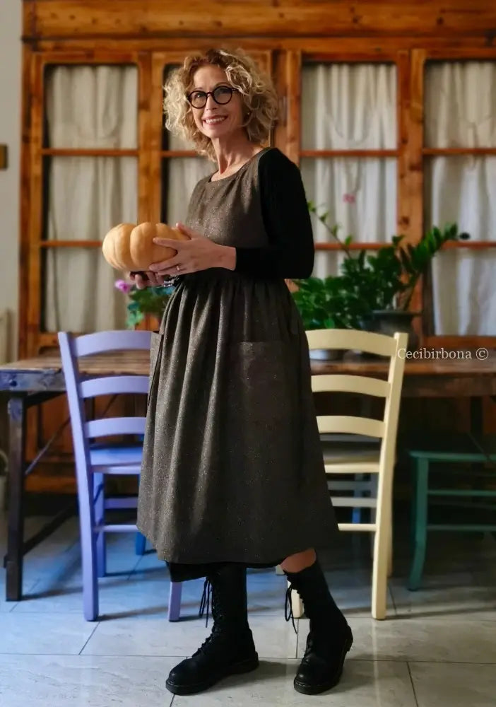 Grembiule in lana tweed marrone (Rif.357) Grembiule donna moderno