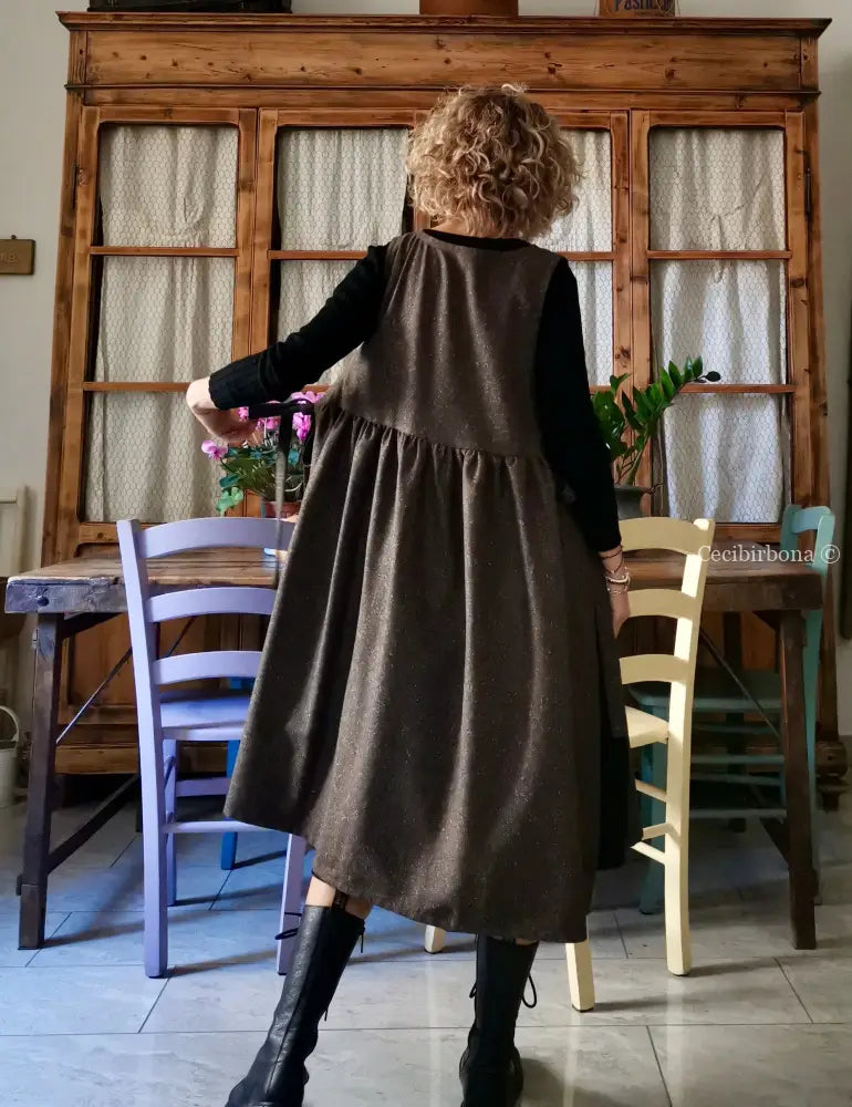 Grembiule in lana tweed marrone (Rif.357) Grembiule donna moderno