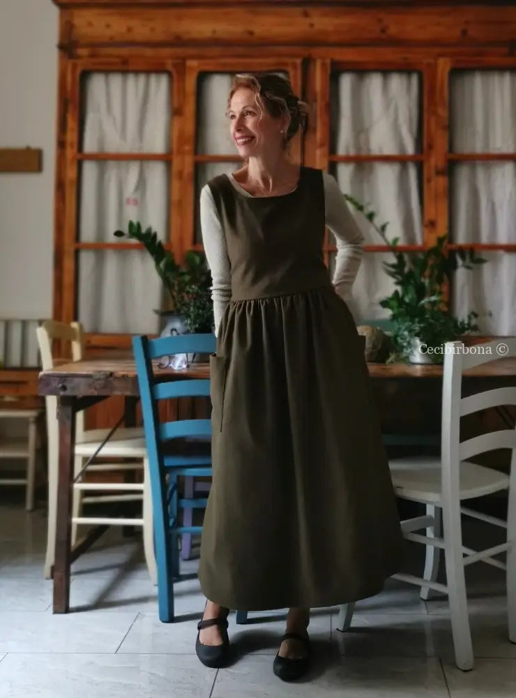 Grembiule in lana verde scuro (Ref. 364) grembiule donna tessuti moderni