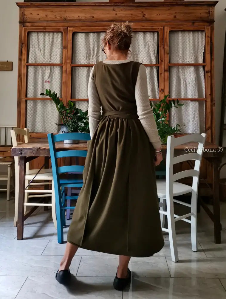 Grembiule in lana verde scuro (Ref. 364) grembiule donna tessuti moderni