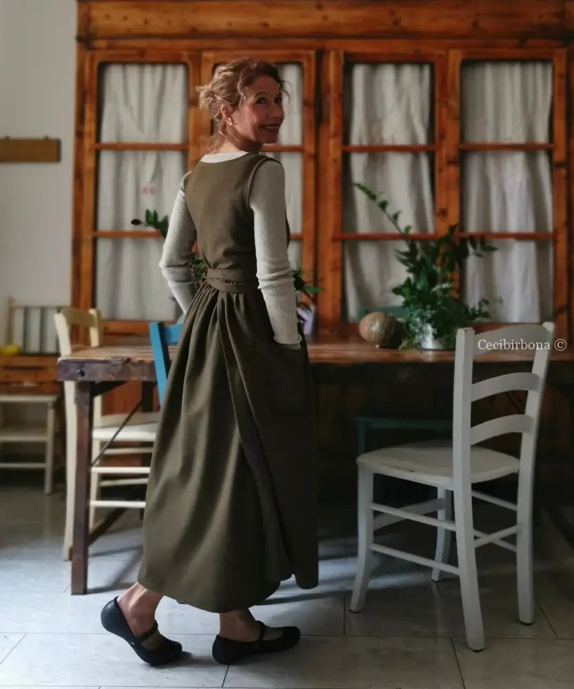 Grembiule in lana verde scuro (Ref. 364) grembiule donna tessuti moderni