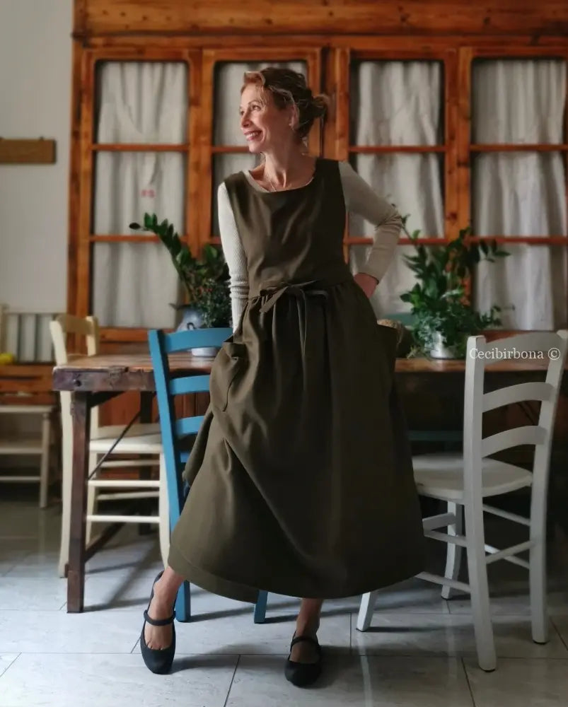 Grembiule in lana verde scuro (Ref. 364) grembiule donna tessuti moderni