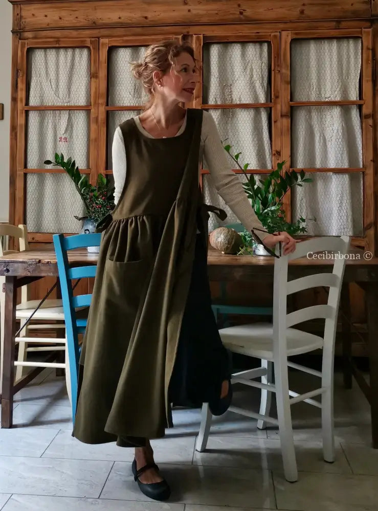 Grembiule in lana verde scuro (Ref. 364) grembiule donna tessuti moderni