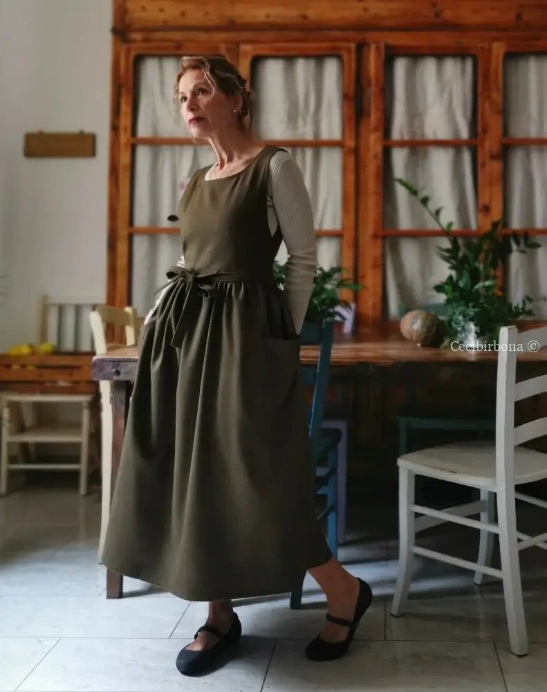 Grembiule in lana verde scuro (Ref. 364) grembiule donna tessuti moderni