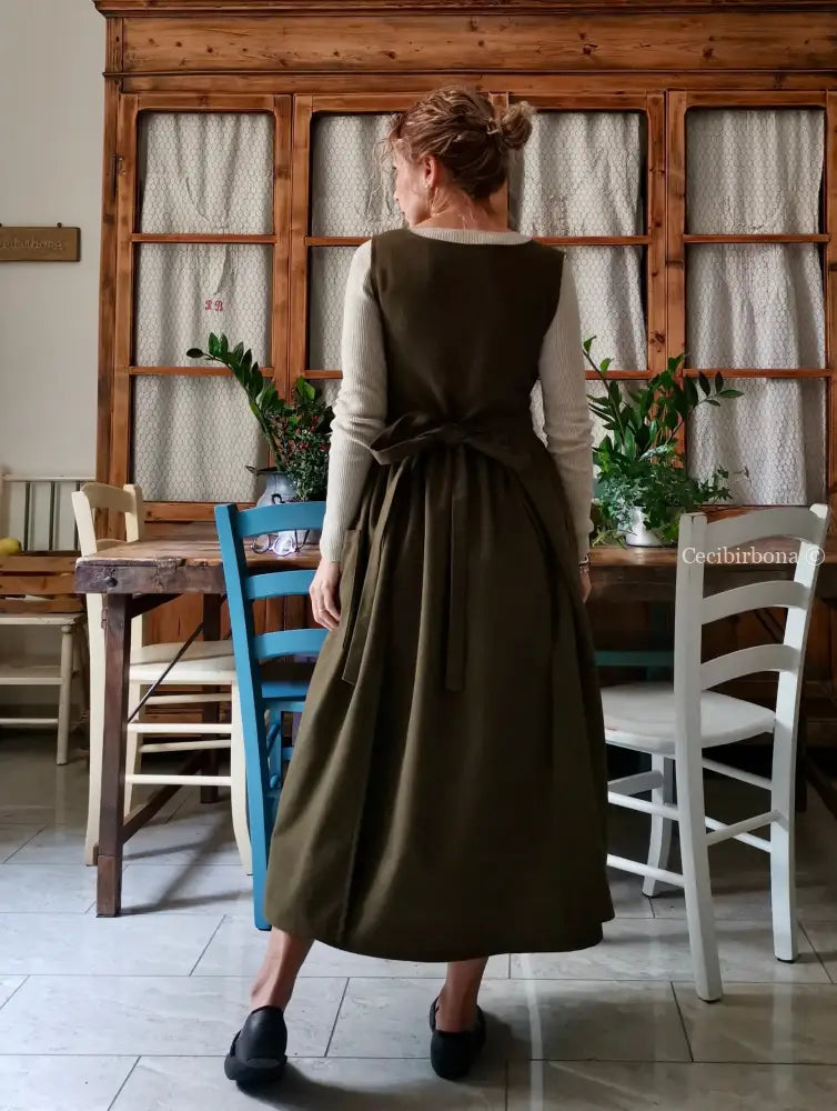Grembiule in lana verde scuro (Ref. 364) grembiule donna tessuti moderni