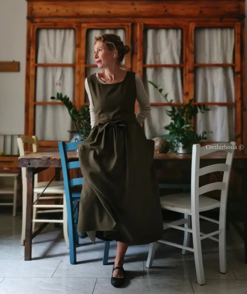 Grembiule in lana verde scuro (Ref. 364) grembiule donna tessuti moderni