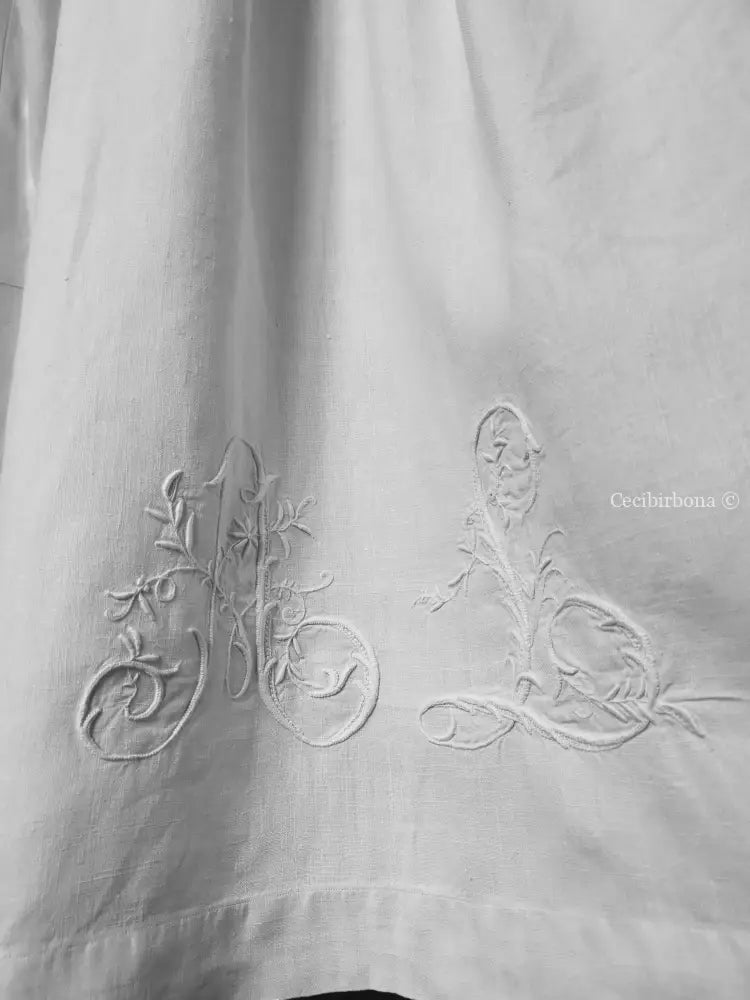 Grembiule in lino antico con monogramma AL (Ref. 17) grembiule donna in tessuto antico