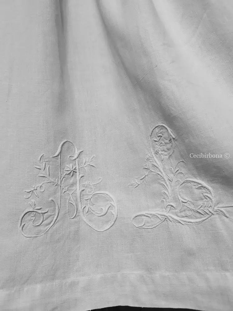 Grembiule in lino antico con monogramma AL (Ref. 17) grembiule donna in tessuto antico