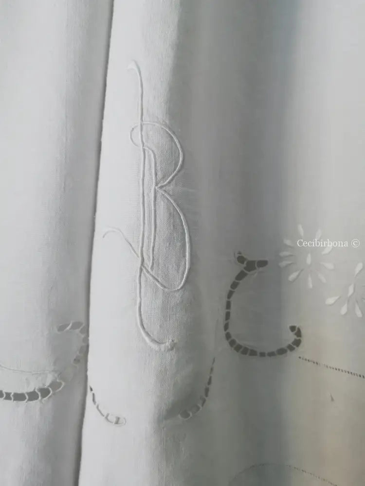 Grembiule in lino antico con monogramma B e ricamo ad intaglio (Ref. 10) grembiule donna in tessuto antico