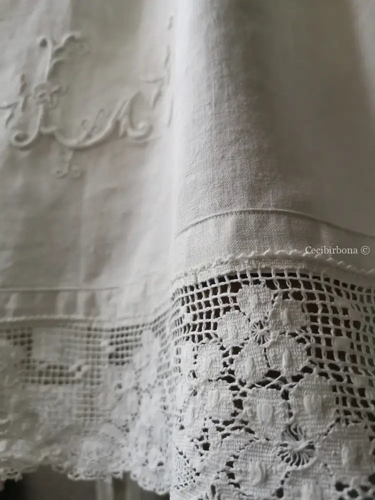 Grembiule in lino antico con monogramma LF e pizzo (Ref. 155) grembiule donna in tessuto antico