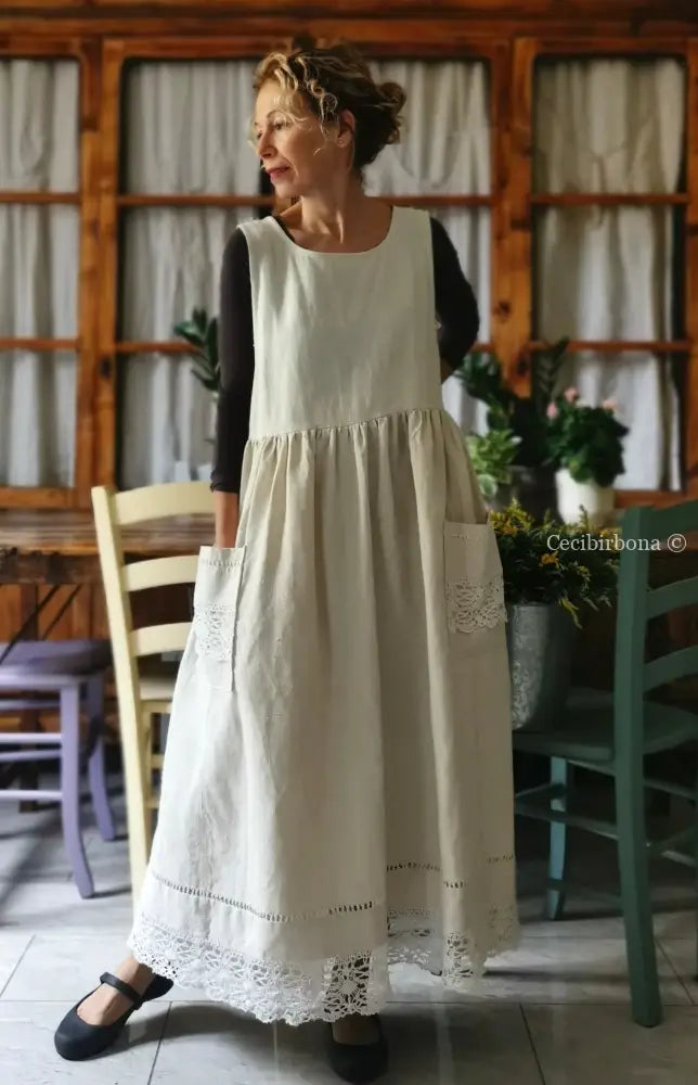 Grembiule in lino antico con monogramma (Ref. 126) grembiule donna tessuti antichi