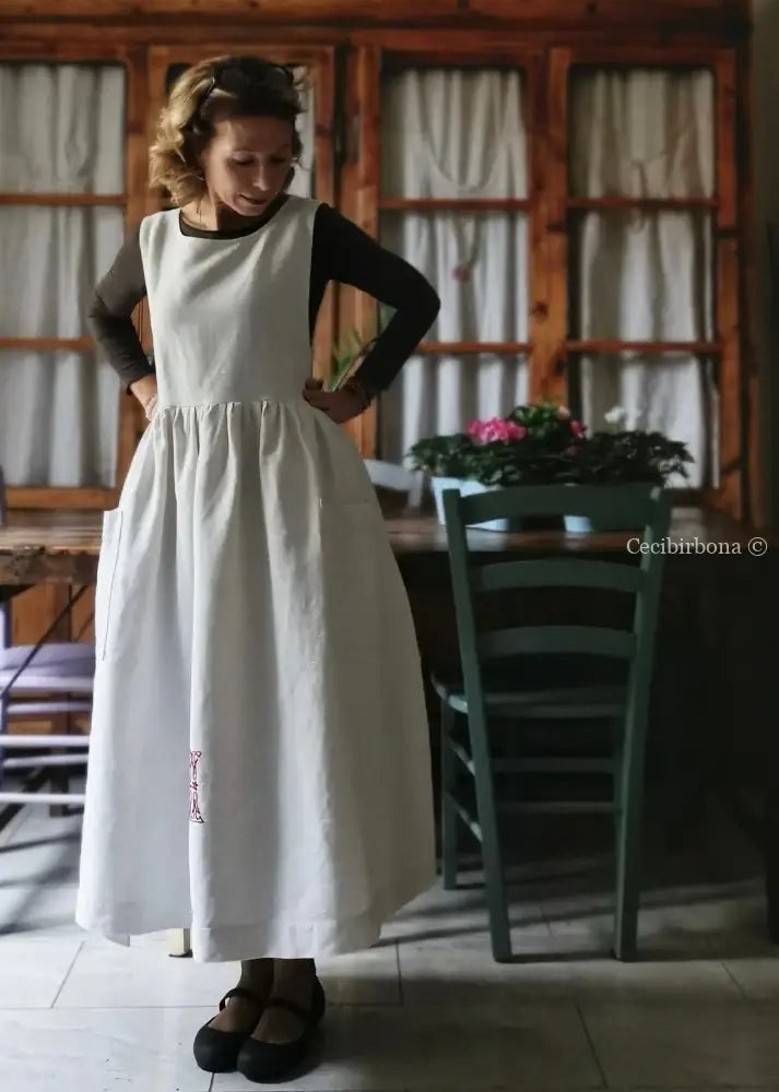 Grembiule in lino antico con monogramma rosso CA (Ref. 147) grembiule donna tessuti antichi