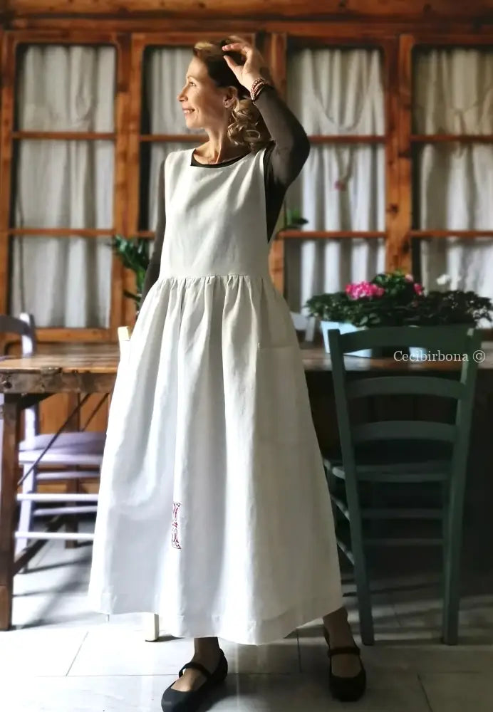 Grembiule in lino antico con monogramma rosso CA (Ref. 147) grembiule donna tessuti antichi