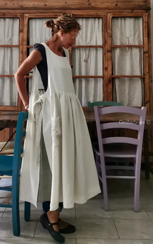 Grembiule in lino antico con pizzo (Ref. 4) grembiule donna tessuti antichi