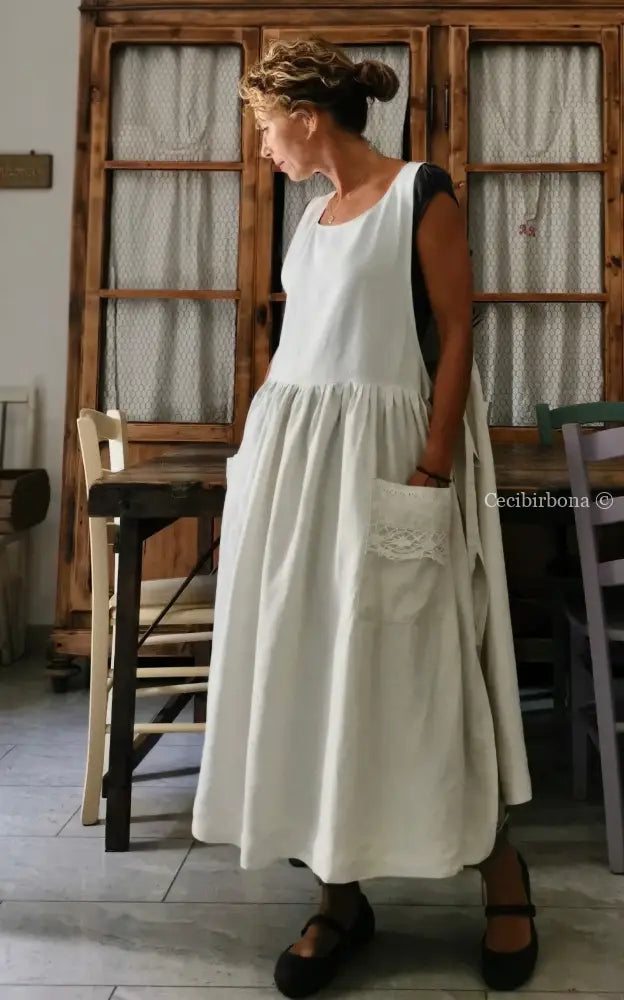 Grembiule in lino antico con pizzo (Ref. 4) grembiule donna tessuti antichi