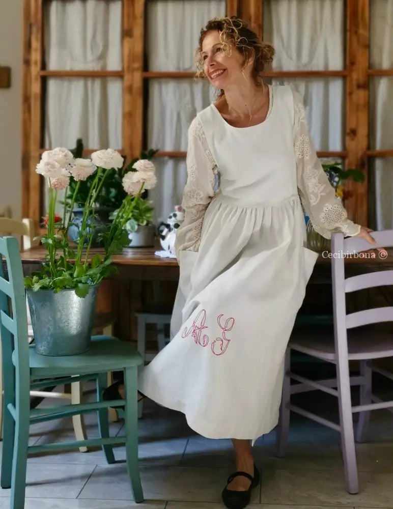 Grembiule in lino con monogramma rosso AG (Ref. 161) grembiule donna tessuti antichi