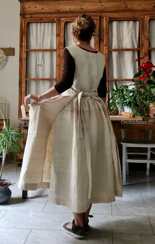 Grembiule in lino e canapa con sfilatura (Ref. 498) grembiule donna tessuti antichi