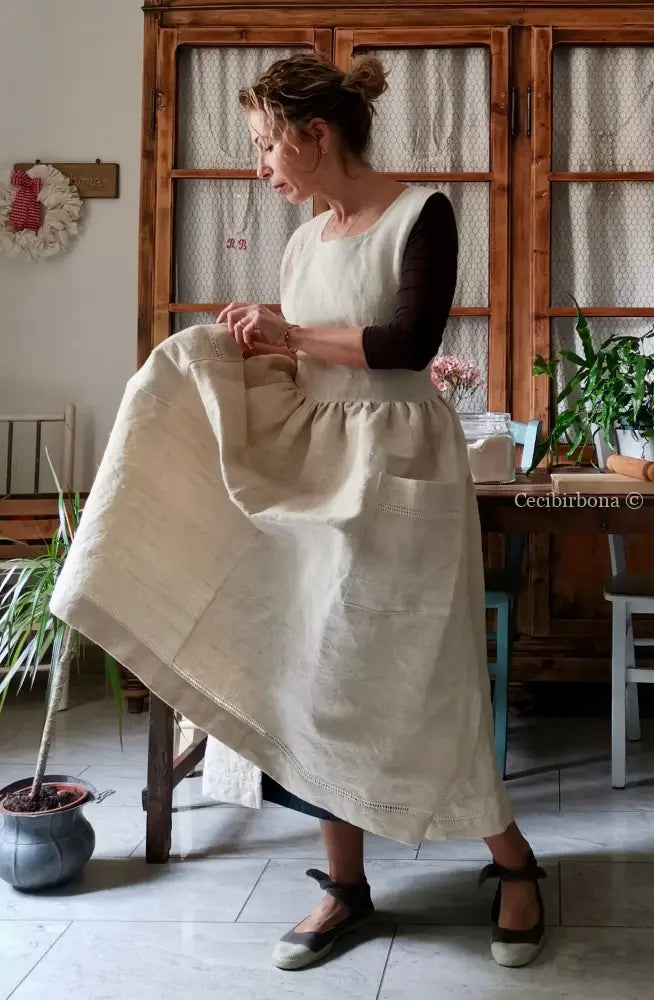 Grembiule in lino e canapa con sfilatura (Ref. 498) grembiule donna tessuti antichi