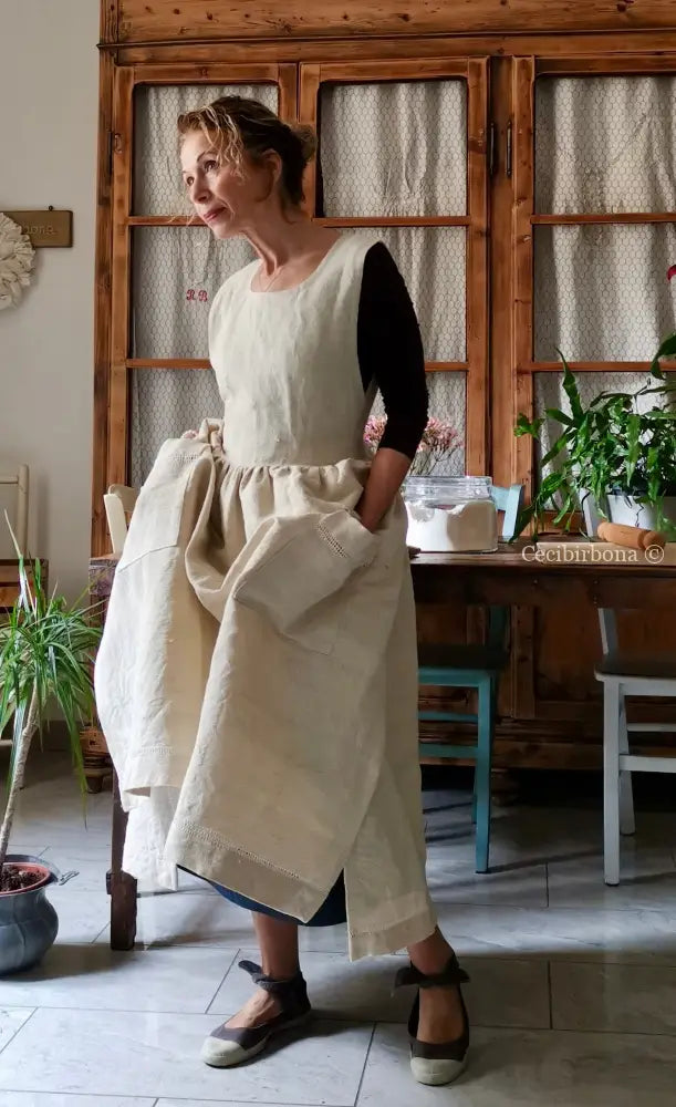 Grembiule in lino e canapa con sfilatura (Ref. 498) grembiule donna tessuti antichi
