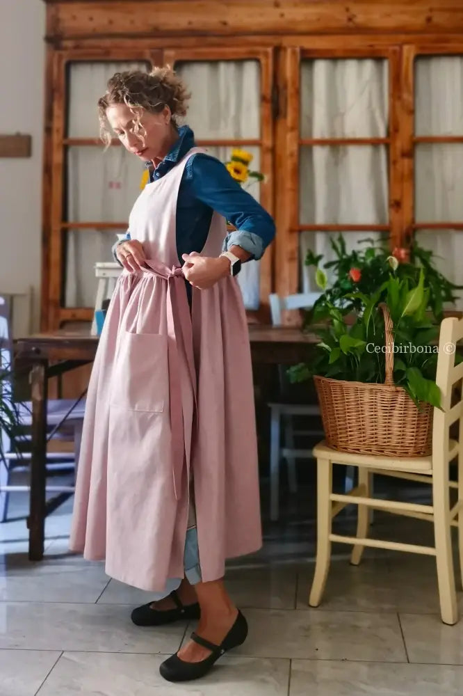 Grembiule in lino lilla chiaro e malva (Ref. 523) - grembiule donna tessuti moderni