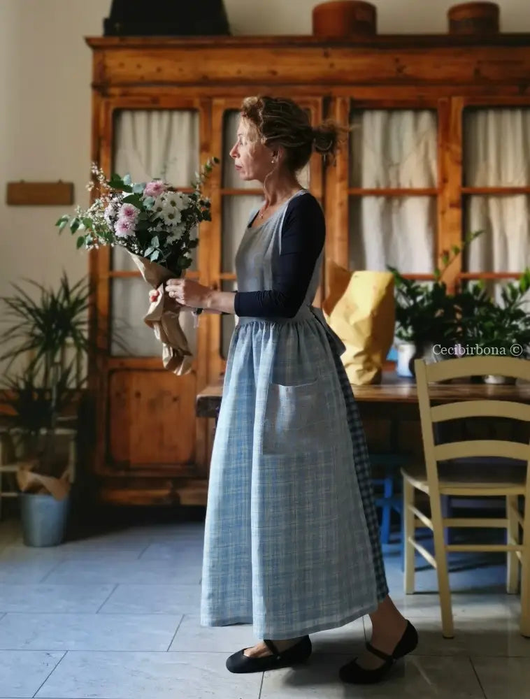 Grembiule in lino patchwork celeste (Ref. 390) grembiule donna tessuti moderni